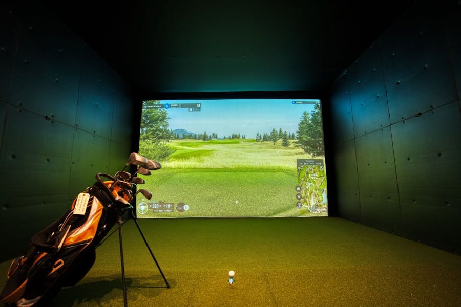 keep-swinging-year-round-with-a-home-golf-simulator